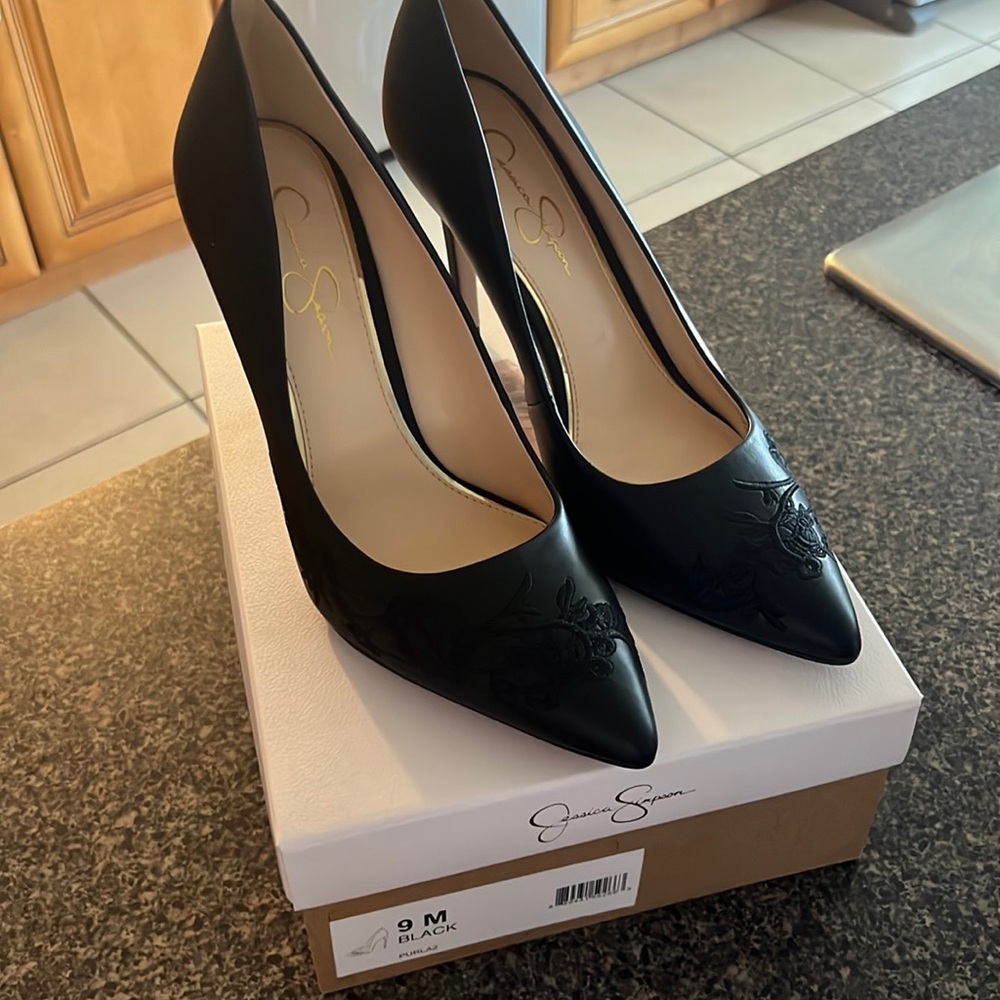 Jessica Simpson heels
